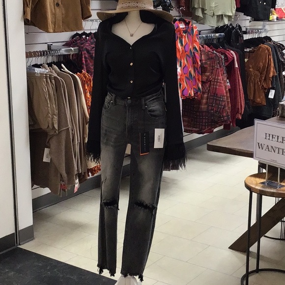 Mid-rise Boyfriend Jeans, Risen Brand, multiple sizes, last few left. - Picture 11 of 11